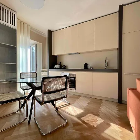 Ca Bela - Moscova Apartmán Milán